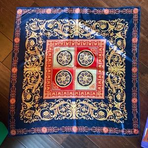 Princess polly silk bandana top/hair piece